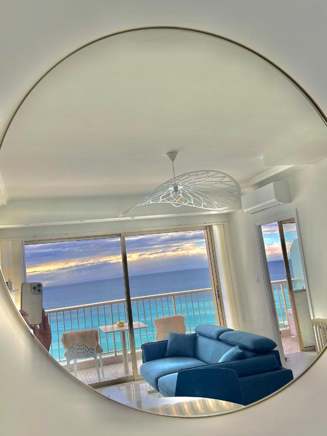 Seaviews By Jenni Menton, La Suite, Superbe Front De Mer, Top Emplacement Avec Terrasse Et Parking! Exterior photo